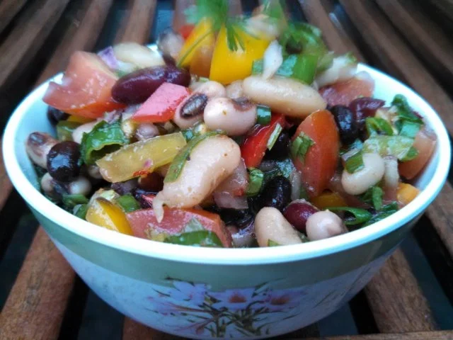 Rezept: Texas Caviar mit Filet Medaillon Bild Nr. 2 Texas Caviar mit Filet Medaillon - Rezept - Bild Nr. 2