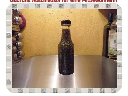 Rezept: Öl: Abschiedsöl für eine Mitbewohnerin Bild Nr. 4 Öl: Abschiedsöl für eine Mitbewohnerin - Rezept - Bild Nr. 4