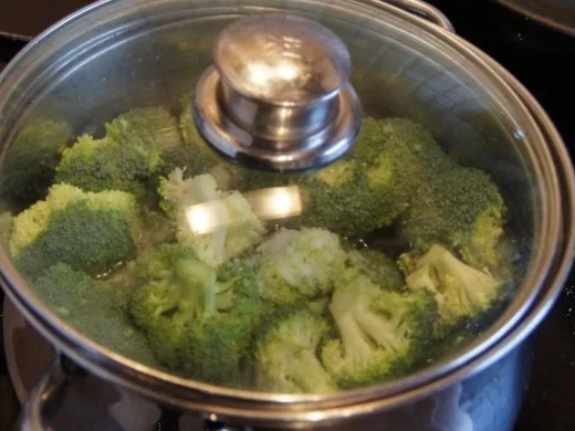 Rezept: Fischfilet im Bierteig, Spaghettikartoffelkröstie und Brokkoliröschen Bild Nr. 11 Fischfilet im Bierteig, Spaghettikartoffelkröstie und Brokkoliröschen - Rezept - Bild Nr. 11