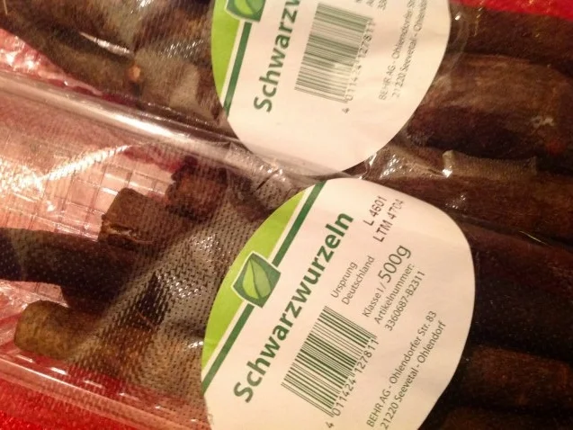 Rezept: Schwarzwurzelsuppe mit Hackbällchen Bild Nr. 6 Schwarzwurzelsuppe mit Hackbällchen - Rezept - Bild Nr. 6