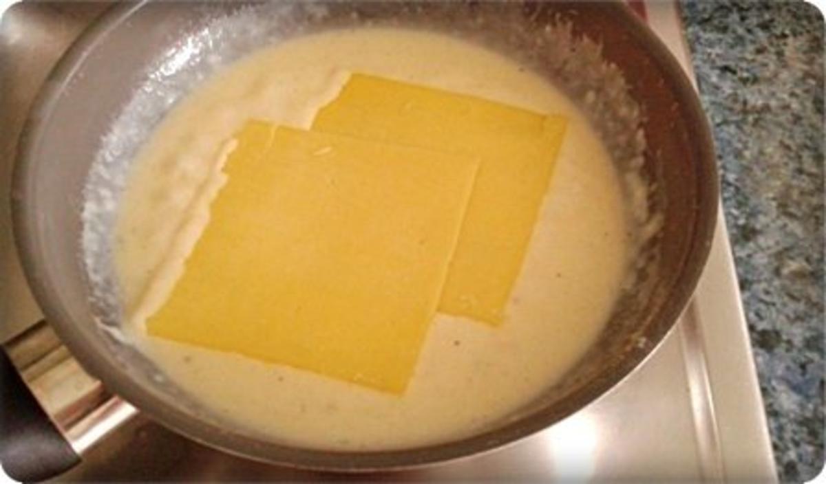 Schwäbische Maultaschen mit pikanter Käse Sauce nappiert - Rezept - Bild Nr. 9