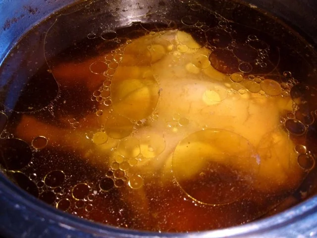 Rezept: Hühnerbrühe ... ein Grundrezept Bild Nr. 4 Hühnerbrühe ... ein Grundrezept - Rezept - Bild Nr. 4