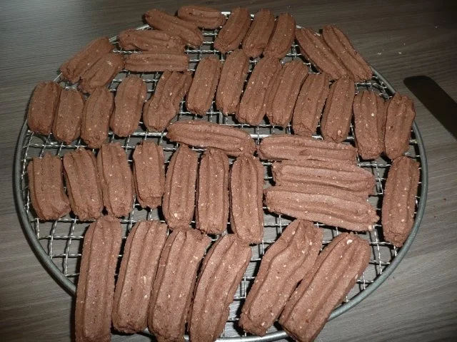 Rezept: Weihnachtsgebäck : Haselnuss - Stangen ! Bild Nr. 3 Weihnachtsgebäck : Haselnuss - Stangen ! - Rezept - Bild Nr. 3