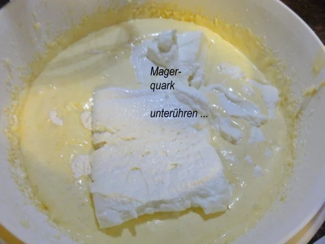 Rezept: Rührteig: KÄSE-SCHMAND-TORTE (ohne Boden) Bild Nr. 7 Rührteig: KÄSE-SCHMAND-TORTE (ohne Boden) - Rezept - Bild Nr. 7