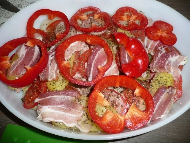 Rezept: # Zigeuner - Kartoffel - Lyoner - Gratin # Bild Nr. 6 # Zigeuner - Kartoffel - Lyoner - Gratin # - Rezept - Bild Nr. 6