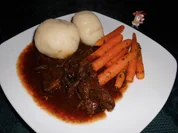 Ochsenschwanzragout á la Tante Erna>> - Rezept