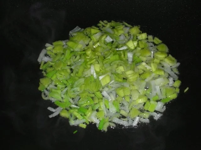 Mit Hackfleisch gefüllte Kohlrabi an Rote Bete - Spaghetti - Rezept - Bild Nr. 6