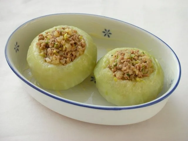 Mit Hackfleisch gefüllte Kohlrabi an Rote Bete - Spaghetti - Rezept - Bild Nr. 12