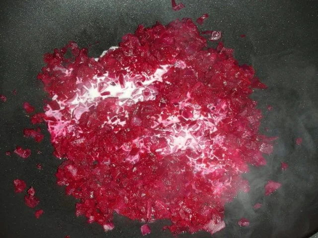 Mit Hackfleisch gefüllte Kohlrabi an Rote Bete - Spaghetti - Rezept - Bild Nr. 15