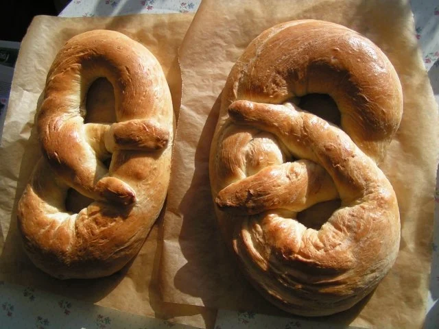 Rezept: Neujahrsbrezel / Neujahrswecken Bild Nr. 3 Neujahrsbrezel / Neujahrswecken - Rezept - Bild Nr. 3