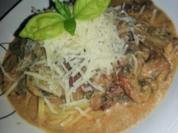 Spaghetti in Champignonrahmsauce - Rezept