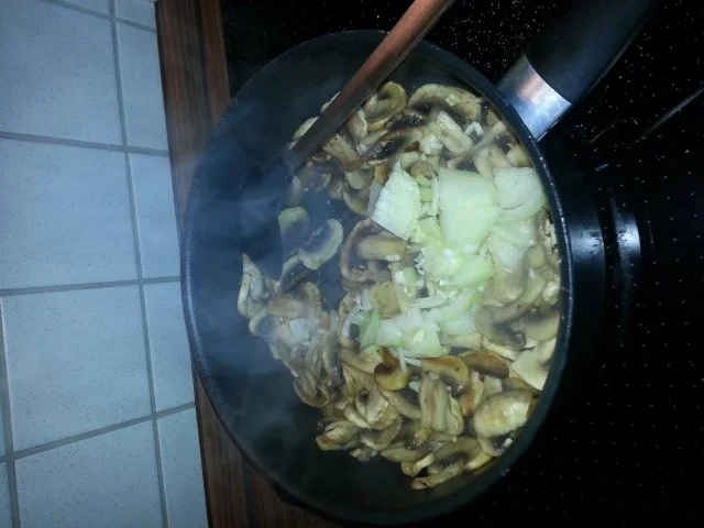 Spaghetti in Champignonrahmsauce - Rezept - Bild Nr. 4