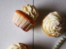 White Cupcakes with Cream Cheese Frosting - Rezept