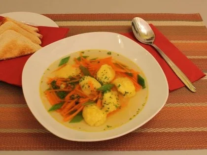 Rezept: Kürbis- Essenz ( Kürbis- Consumé) Bild Nr. 4 Kürbis- Essenz ( Kürbis- Consumé) - Rezept - Bild Nr. 4