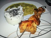 Grünes Gemüsecurry mit scharfen Spießen - Rezept