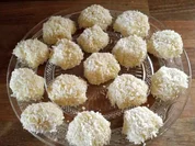 Rezept: Kokos-Pralinen Kokos-Pralinen - Rezept