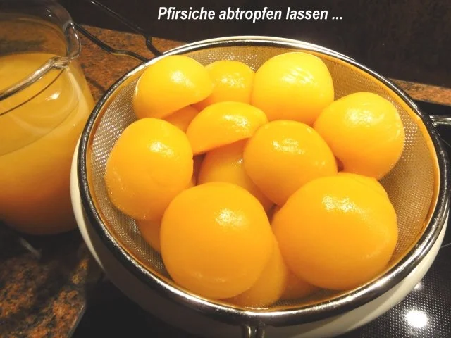 Rührteig:   PFIRSICH - KNUSPERSTREUSEL- Blechkuchen - Rezept - Bild Nr. 2