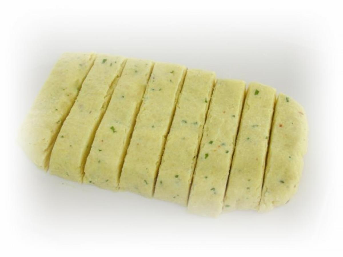 Couscous-Stäbchen zu gebratenem Zanderfilet an Limettensauce - Rezept - Bild Nr. 6