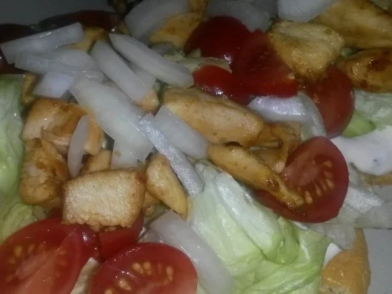 Rezept: Low Carb Pita mit Hähnchen, Tzaziki & Salat Bild Nr. 3 Low Carb Pita mit Hähnchen, Tzaziki & Salat - Rezept - Bild Nr. 3