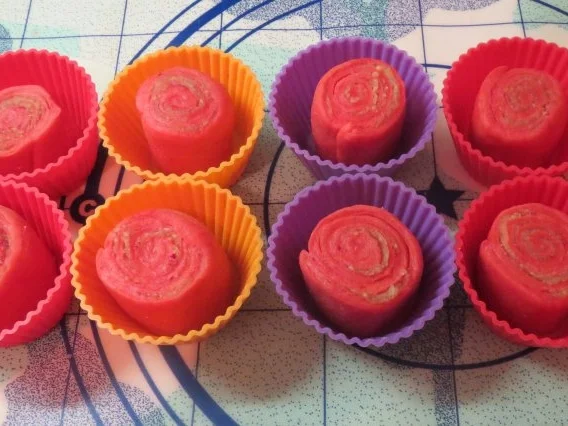 Rezept: Backen: Rosen-Muffins Bild Nr. 5 Backen: Rosen-Muffins - Rezept - Bild Nr. 5