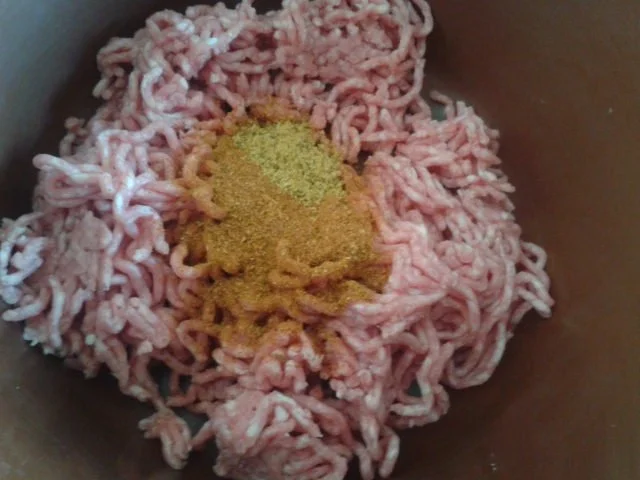 Rezept: Kürbiscremesüppchen mit "ssarfen" orientalischen Hackbällchen Bild Nr. 4 Kürbiscremesüppchen mit "ssarfen" orientalischen Hackbällchen - Rezept - Bild Nr. 4