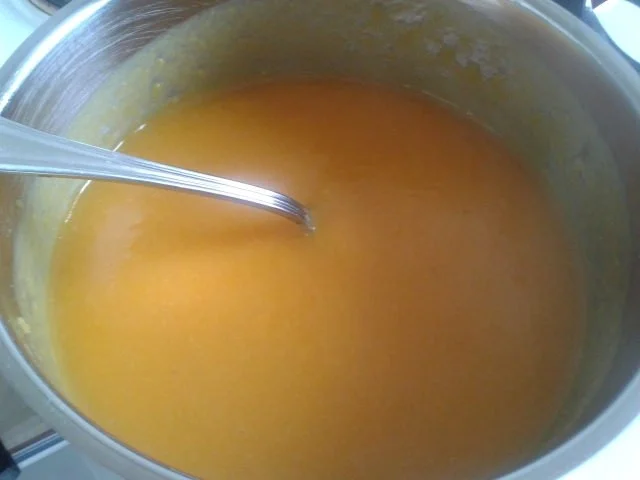 Rezept: Kürbiscremesüppchen mit "ssarfen" orientalischen Hackbällchen Bild Nr. 3 Kürbiscremesüppchen mit "ssarfen" orientalischen Hackbällchen - Rezept - Bild Nr. 3