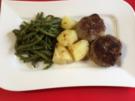 Kochen: Frikadellen mit Butterbohnen - Rezept