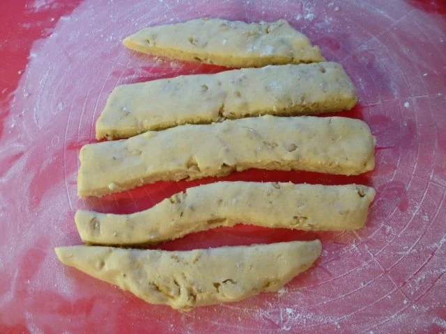 Rezept: Vanille-Cantuccinis mit Walnüssen Bild Nr. 6 Vanille-Cantuccinis mit Walnüssen - Rezept - Bild Nr. 6