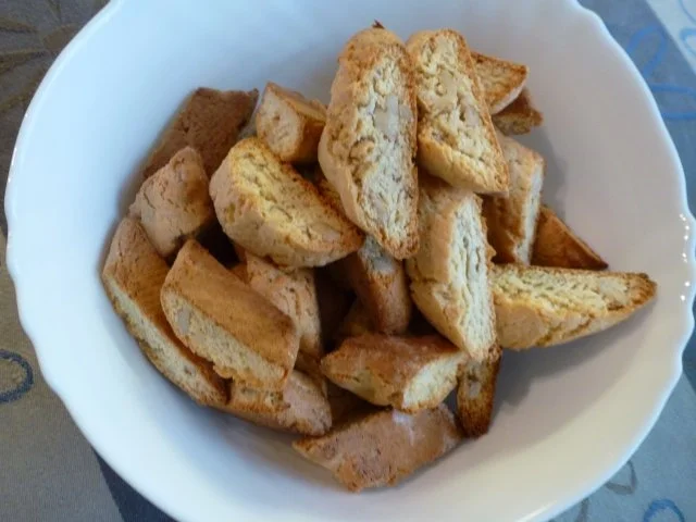 Rezept: Vanille-Cantuccinis mit Walnüssen Bild Nr. 10 Vanille-Cantuccinis mit Walnüssen - Rezept - Bild Nr. 10