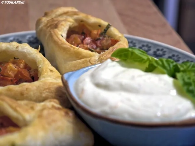 Bruschetta-Nester mit Orangen-Dip - Rezept