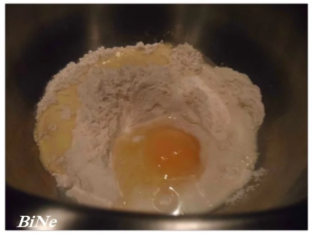 Rezept: BiNe` S TOMATES QUICHE AU FROMAGE Bild Nr. 4 BiNe` S TOMATES QUICHE AU FROMAGE - Rezept - Bild Nr. 4