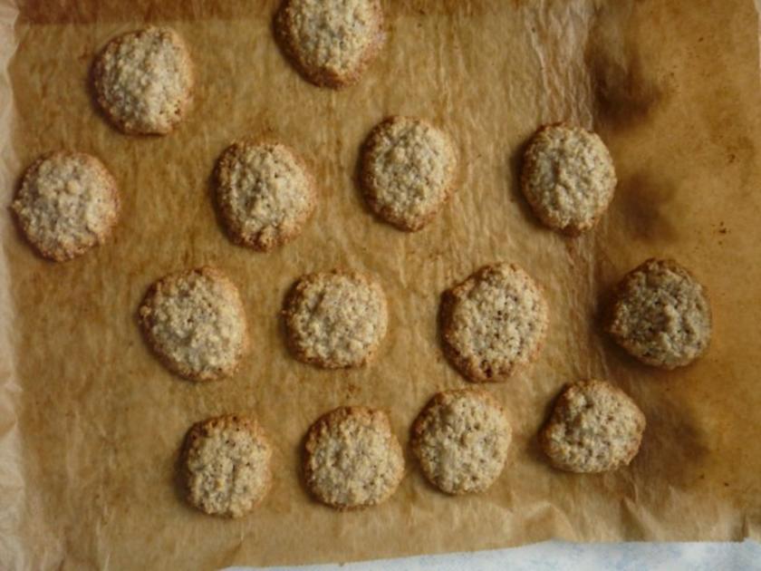Nuss Haferflocken Plätzchen - schnell &amp; einfach - 451 kcal/100g