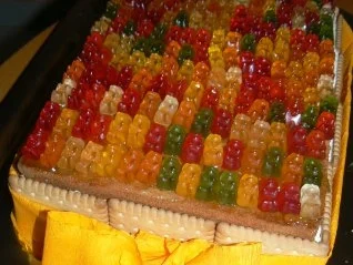 Gummibärchen-Käse-Sahne-Torte - Rezept