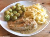 Hähnchenbrustfilet mit Weißwein-Käse-Sauce - Rezept