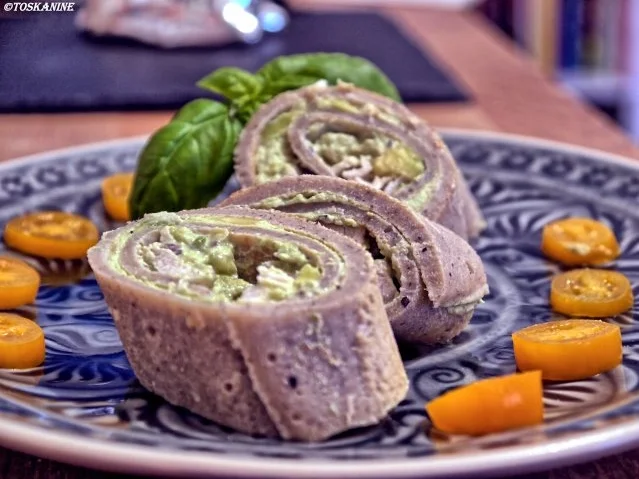 Rezept: Galettes Bretonnes mit Avocado-Creme und Hähnchenbrust Galettes Bretonnes mit Avocado-Creme und Hähnchenbrust - Rezept