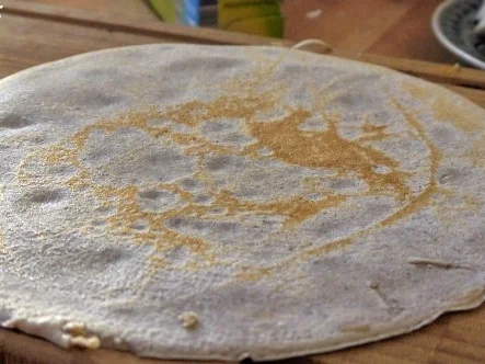 Rezept: Galettes Bretonnes mit Avocado-Creme und Hähnchenbrust Bild Nr. 11 Galettes Bretonnes mit Avocado-Creme und Hähnchenbrust - Rezept - Bild Nr. 11