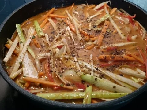 filet mit gemüsestreifen und fruchtiger soße - Rezept - Bild Nr. 3