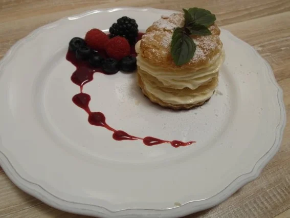 Millefoglie (Blätterteigtörtchen) - Rezept