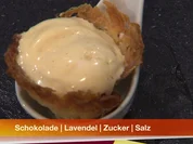 Schokosüppchen mit Lavendel- und Karamelleis - Rezept