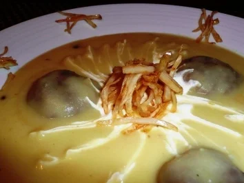 Cremiges Kartoffelsüppchen mit Mettbällchen - Rezept