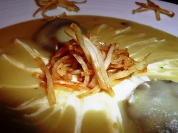 Cremiges Kartoffelsüppchen mit Mettbällchen - Rezept