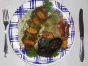 Flönz, oder -  "Jebrat´ne Rotworscht mit Bollen - Appeltitsche".  (Rzpt. um 1950) - Rezept