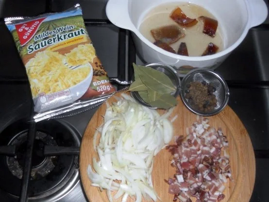 Flönz, oder -  "Jebrat´ne Rotworscht mit Bollen - Appeltitsche".  (Rzpt. um 1950) - Rezept - Bild Nr. 5