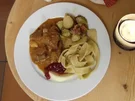 Wildschweinragout mit Rosenkohl und Bandnudeln - Rezept