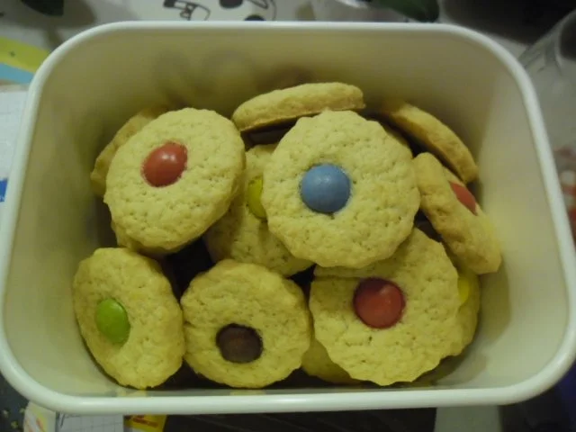 Rezept: Kekse mit Smarties Kekse mit Smarties - Rezept