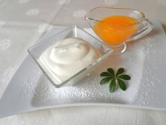 Schmand - Dessert mit Kaki - Sauce ... - Rezept - Bild Nr. 7