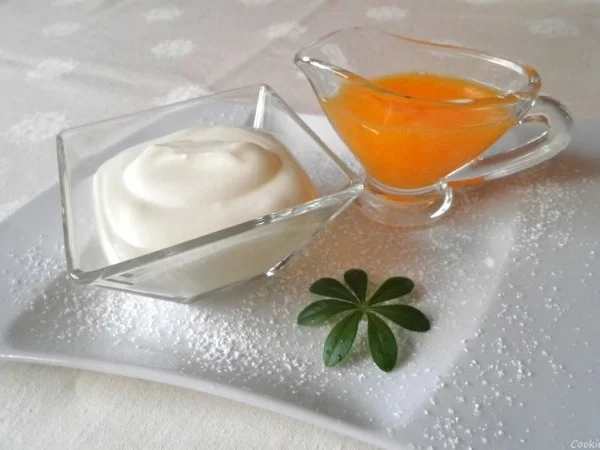 Schmand - Dessert mit Kaki - Sauce ... - Rezept - Bild Nr. 2