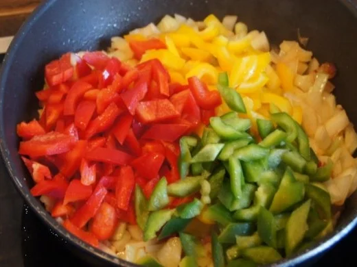 Pilaff serbischer Art im Römertopf mit Reis - Rezept - Bild Nr. 8