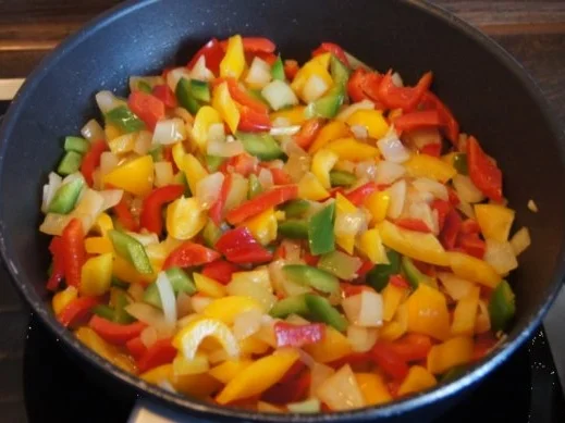 Pilaff serbischer Art im Römertopf mit Reis - Rezept - Bild Nr. 9