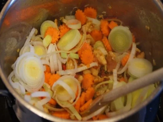 Asiatischer Hähnchenbrustfilet-Gemüseeintopf - Rezept - Bild Nr. 8